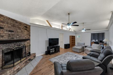 2611 Mintwood Place Arlington TX 76016