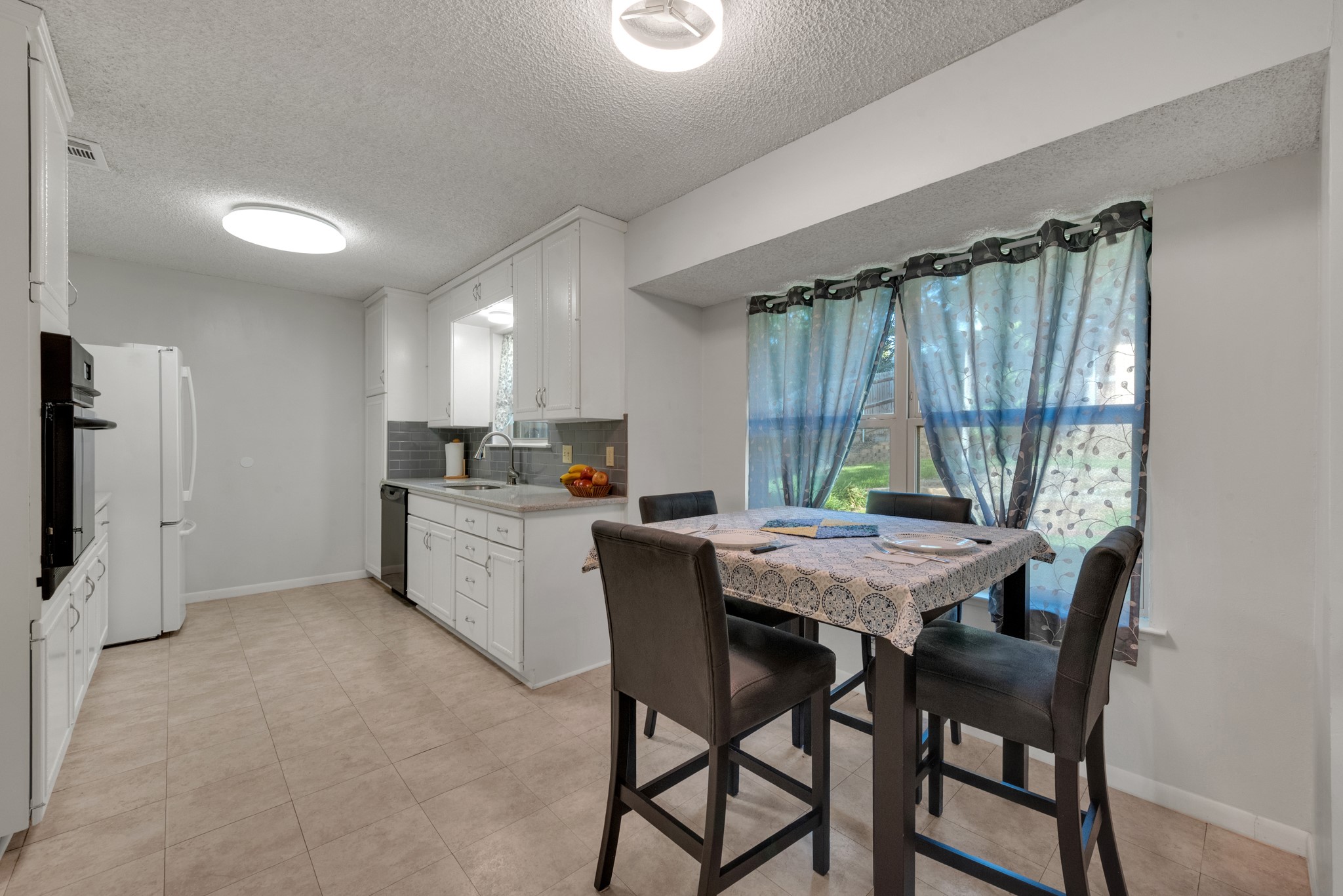 2611 Mintwood Place Arlington TX 76016