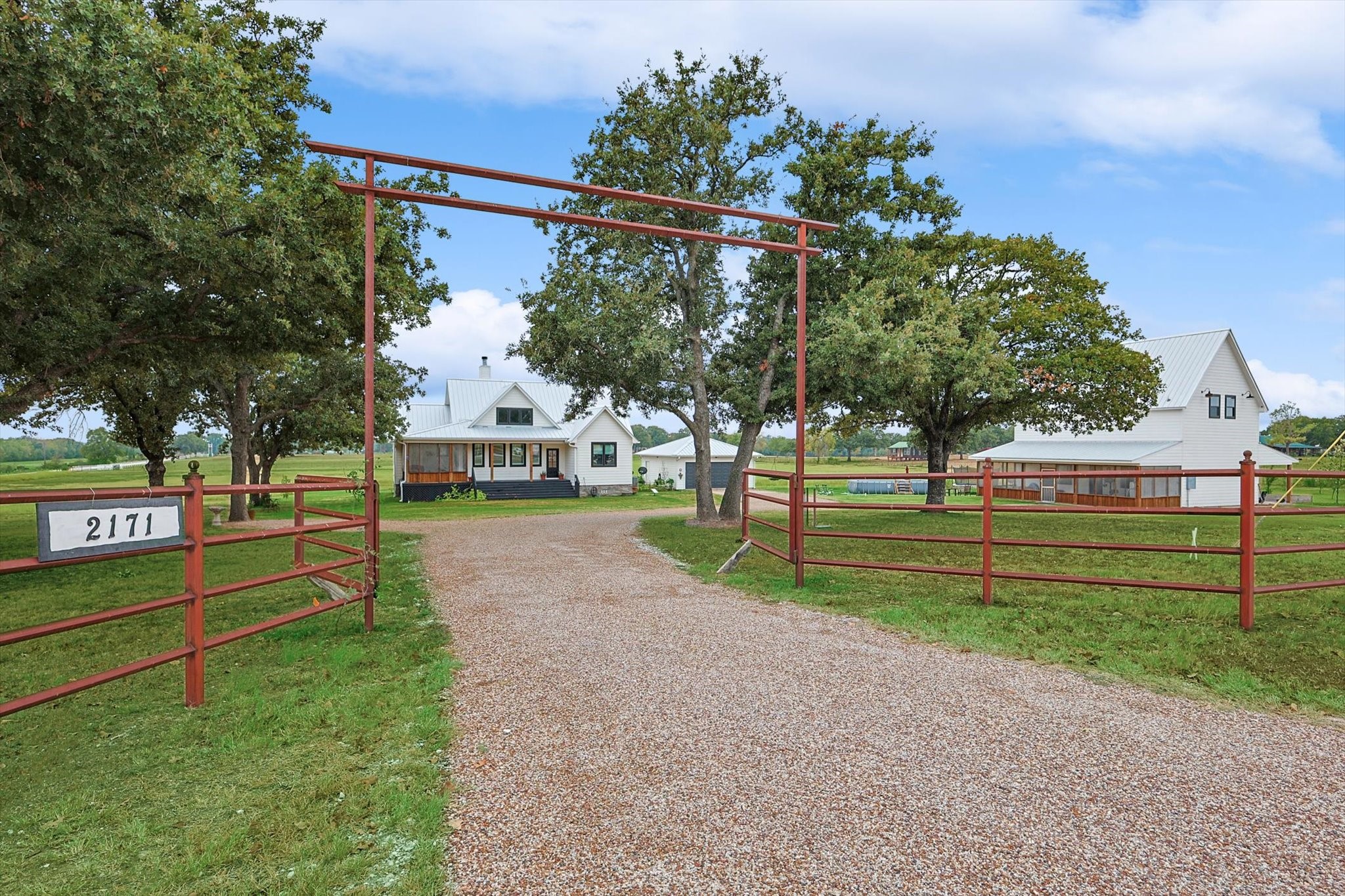 2171 County Road 265 Collinsville TX 76233