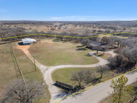 1153 County Road 1591 Alvord TX 76225