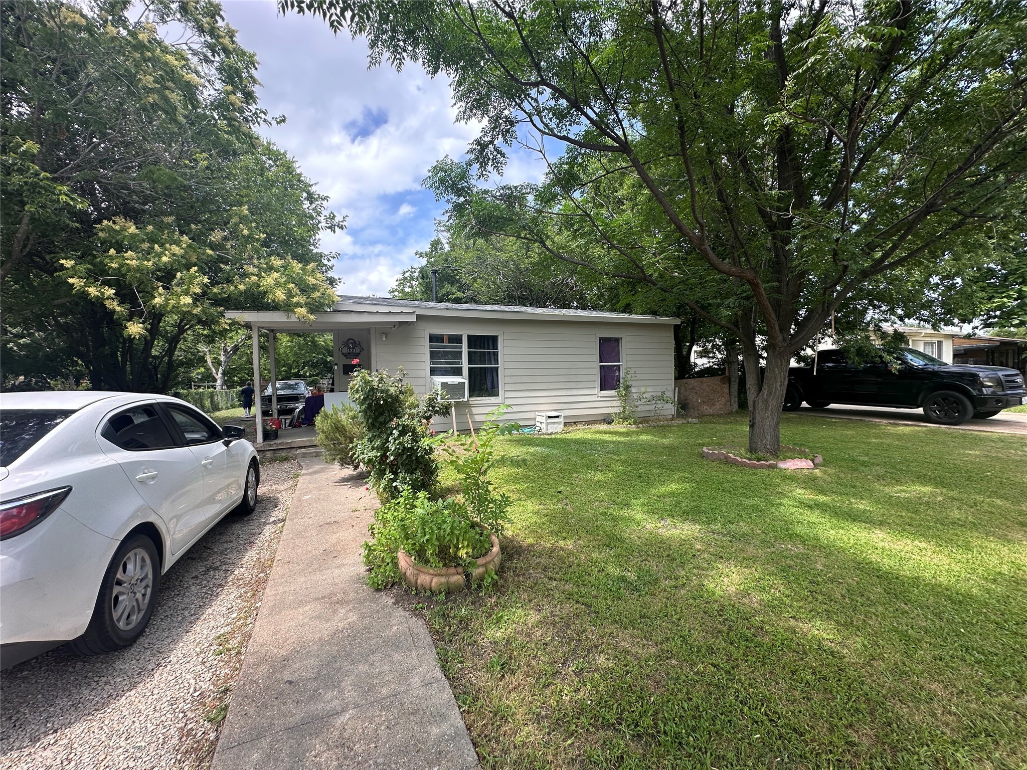 133 E Wanda Drive Garland TX 75040
