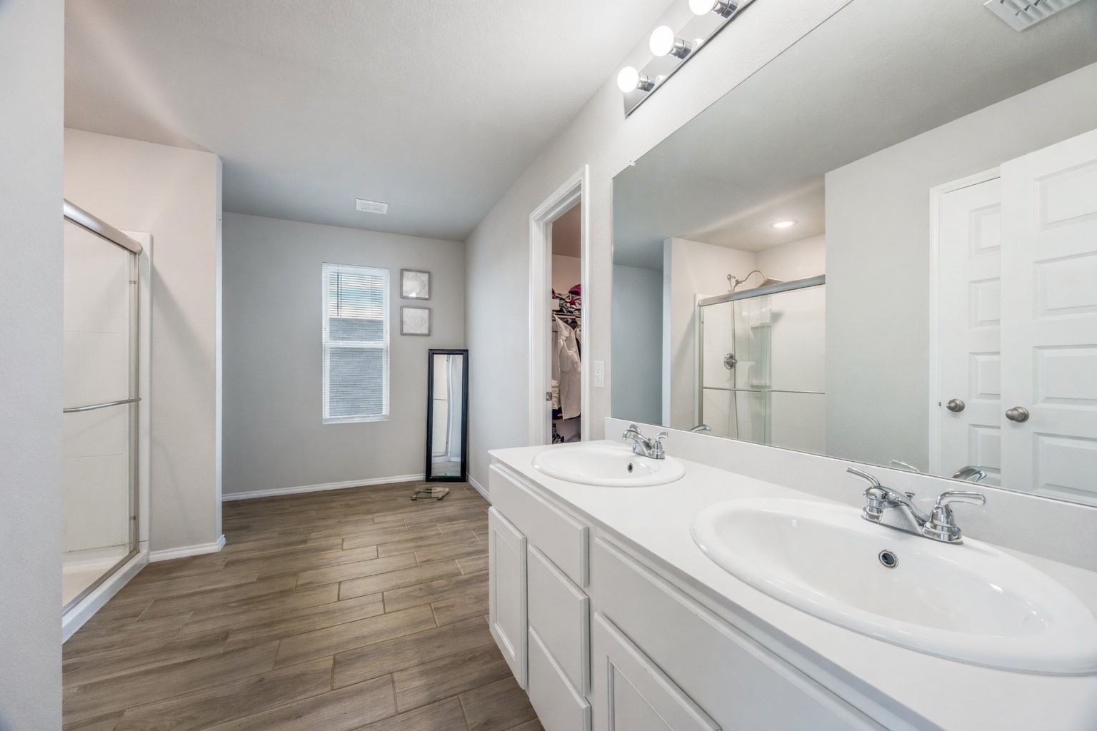 926 Hurstwood Drive Van Alstyne TX 75495