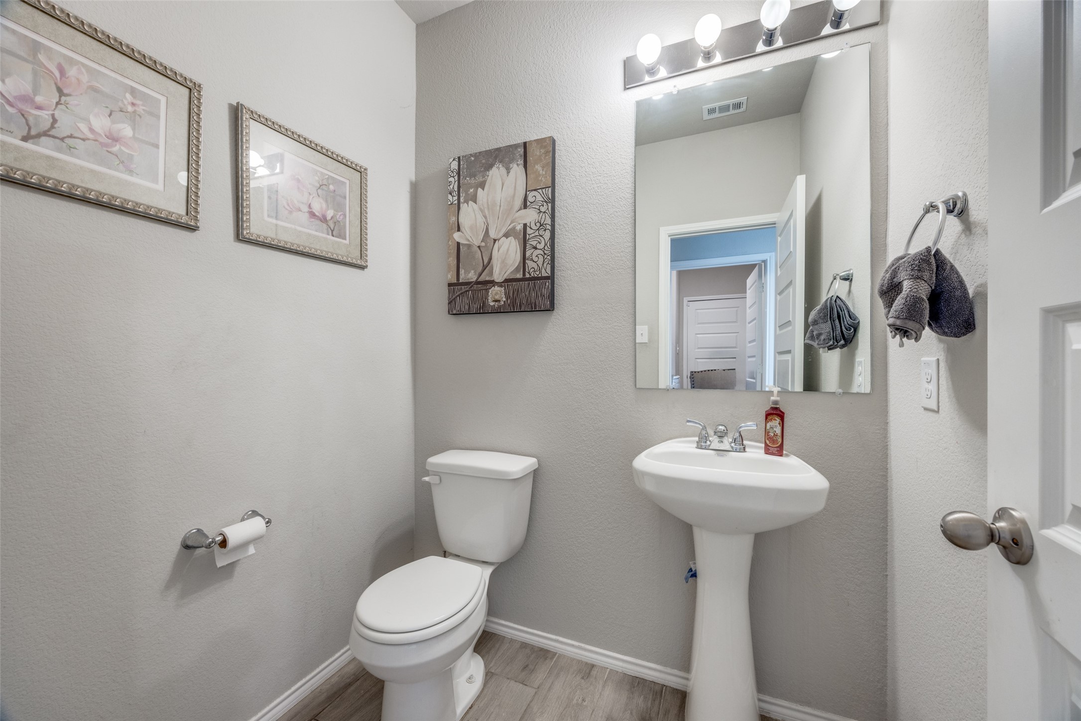926 Hurstwood Drive Van Alstyne TX 75495