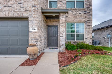926 Hurstwood Drive Van Alstyne TX 75495