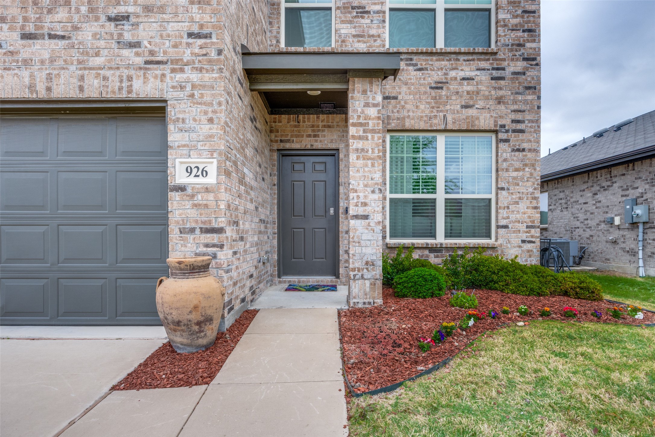 926 Hurstwood Drive Van Alstyne TX 75495