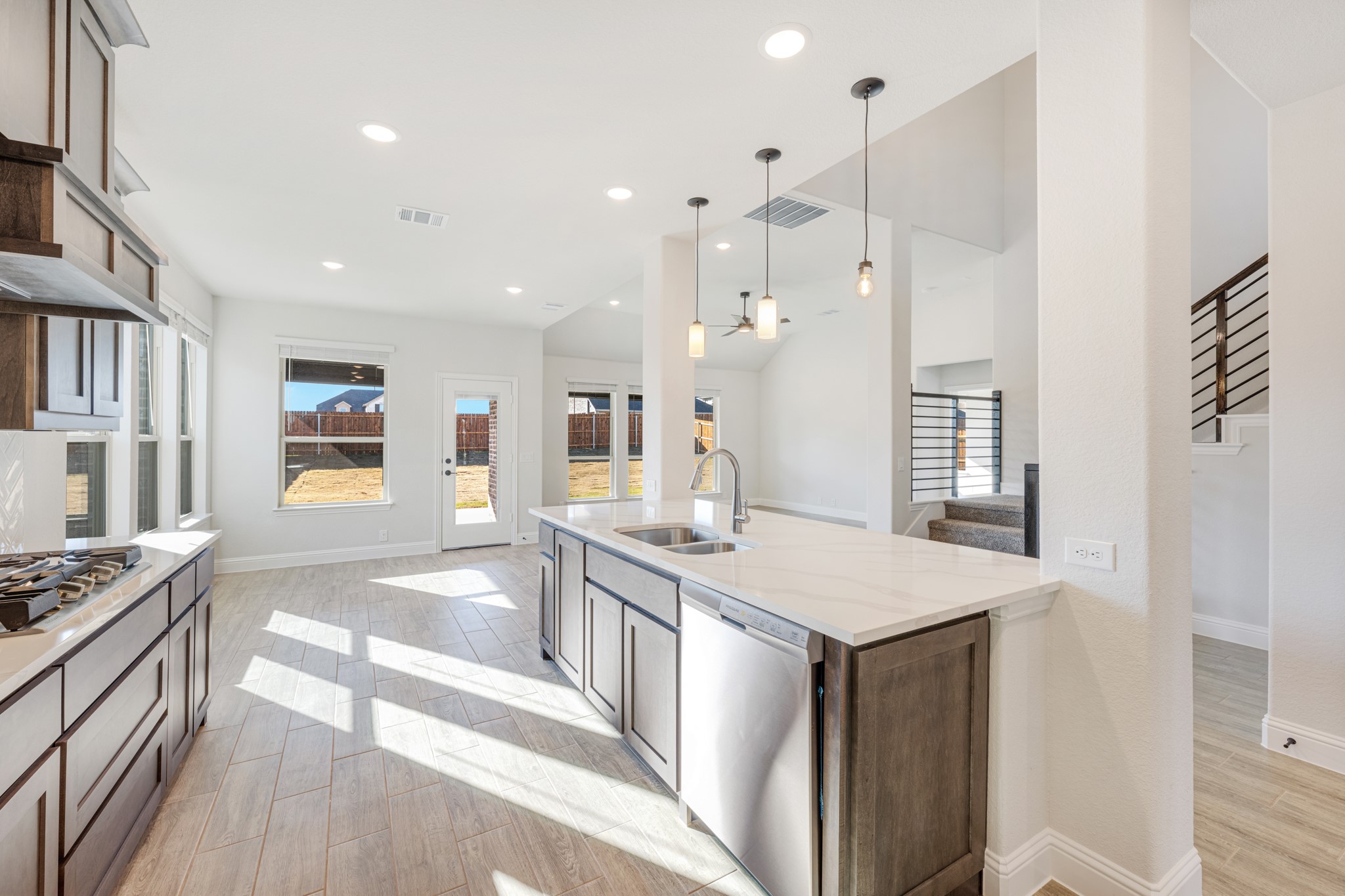 156 Rosewood Drive Glenn Heights TX 75154
