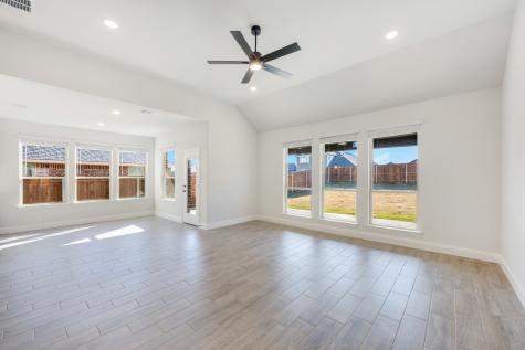 156 Rosewood Drive Glenn Heights TX 75154