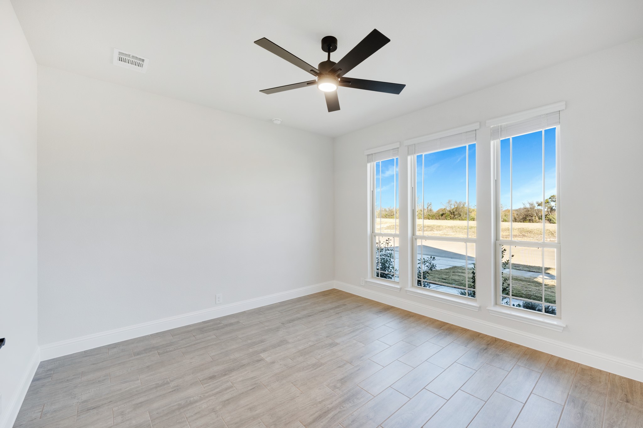 156 Rosewood Drive Glenn Heights TX 75154
