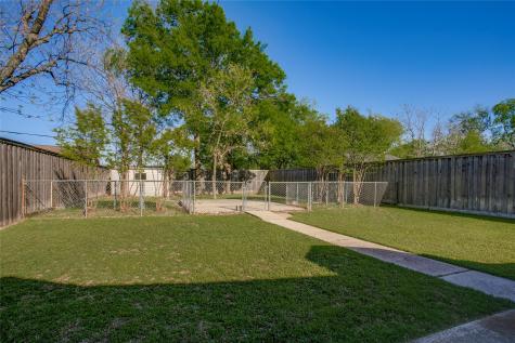 614 Marshalldell Avenue Dallas TX 75211