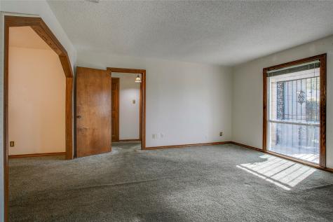 614 Marshalldell Avenue Dallas TX 75211