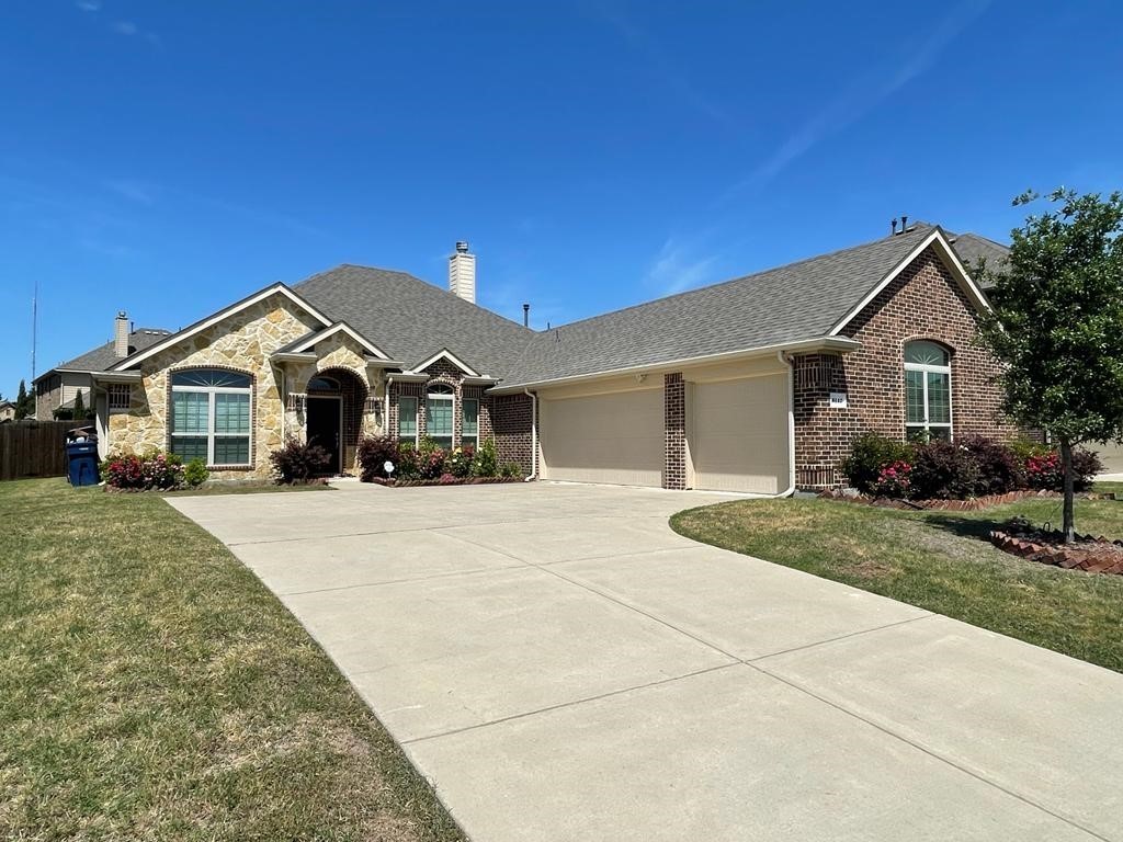 5117 Crawfish Lane Garland TX 75043