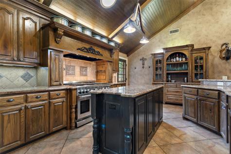 19678 County Road 4125 Lindale TX 75771