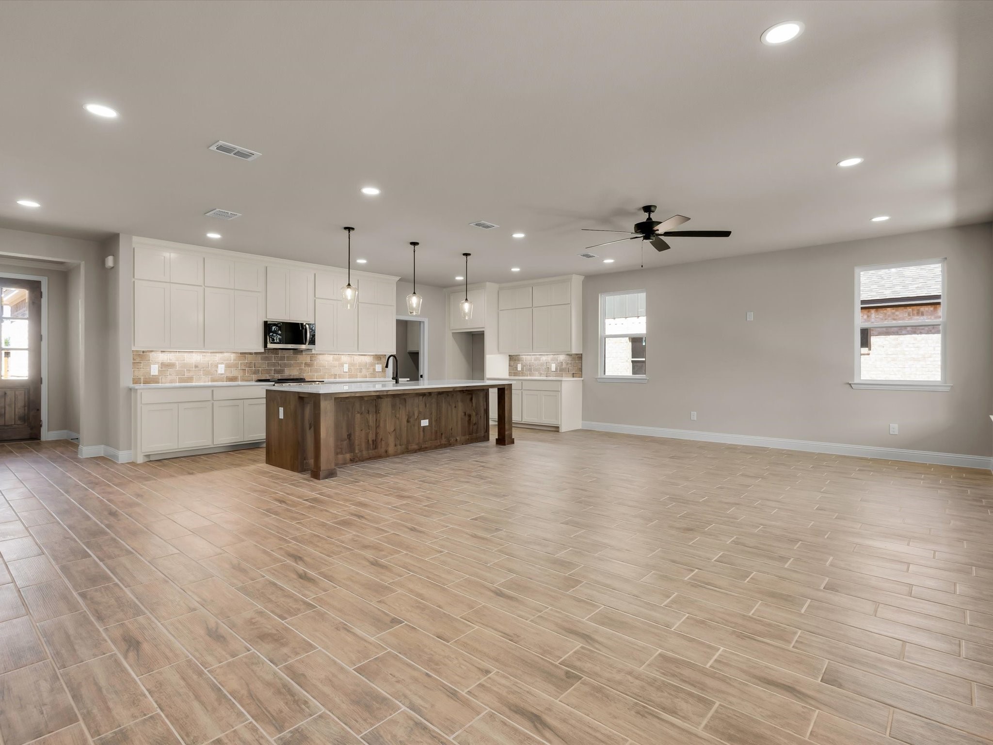 612 Jameson Springtown TX 76082