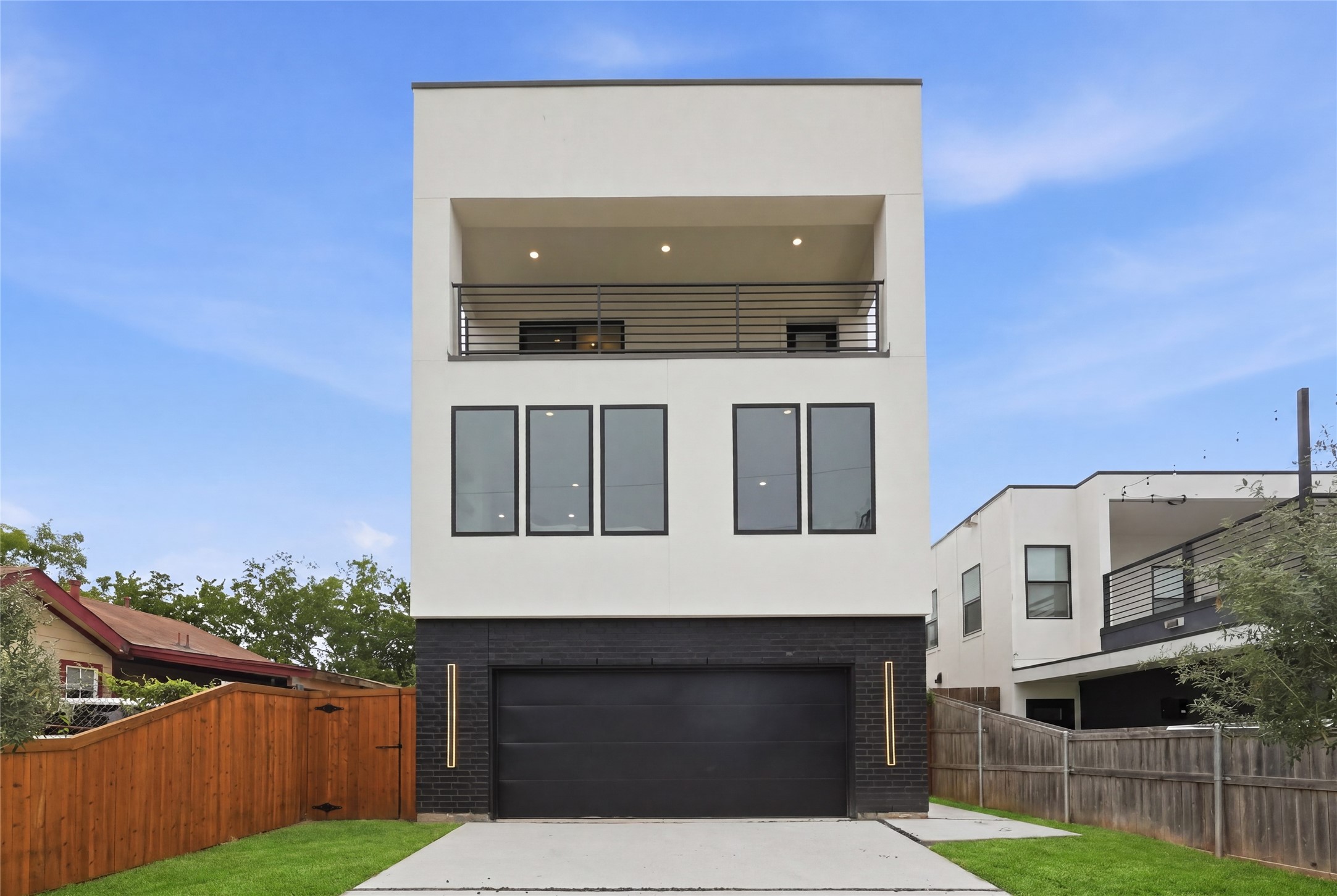 4009 Finis Lane Dallas TX 75212