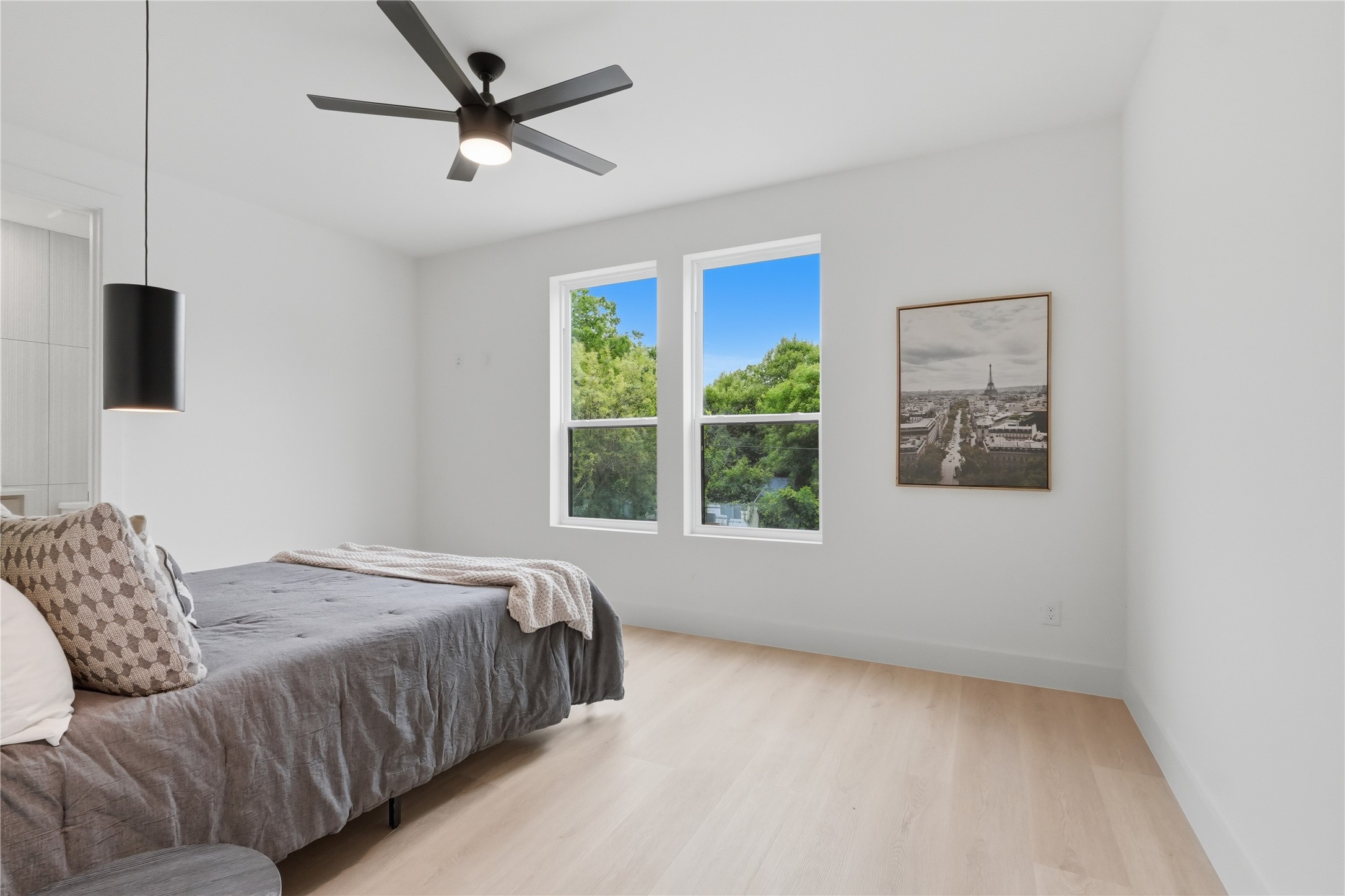 4009 Finis Lane Dallas TX 75212