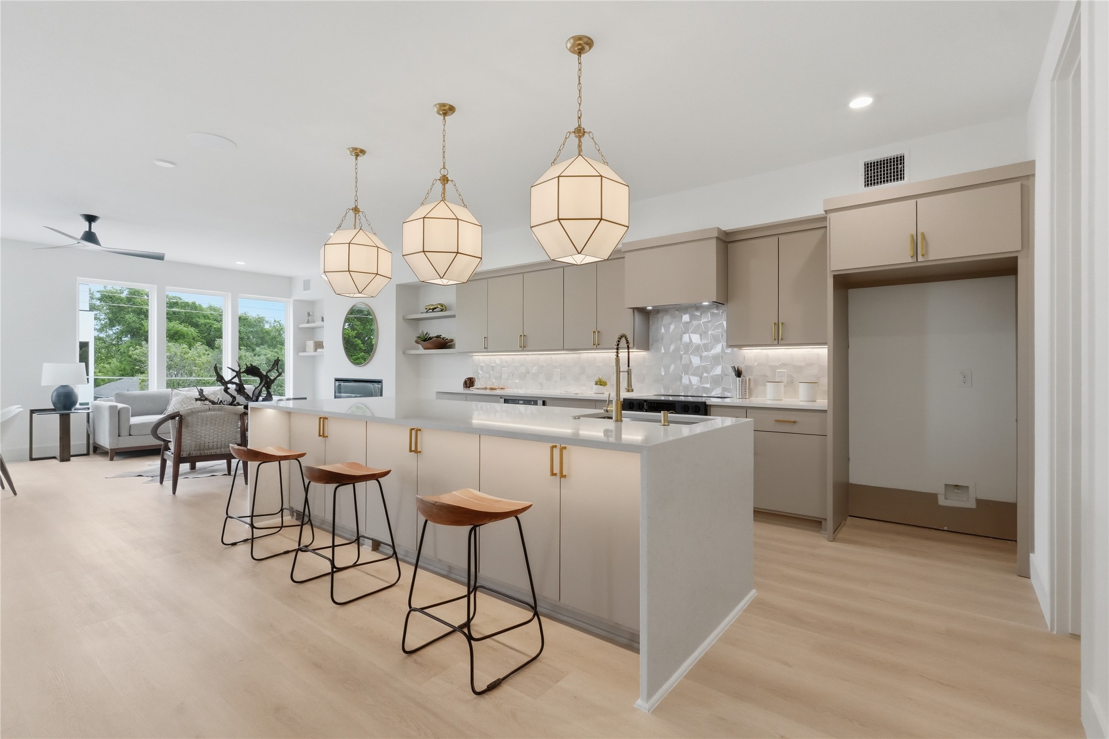4009 Finis Lane Dallas TX 75212
