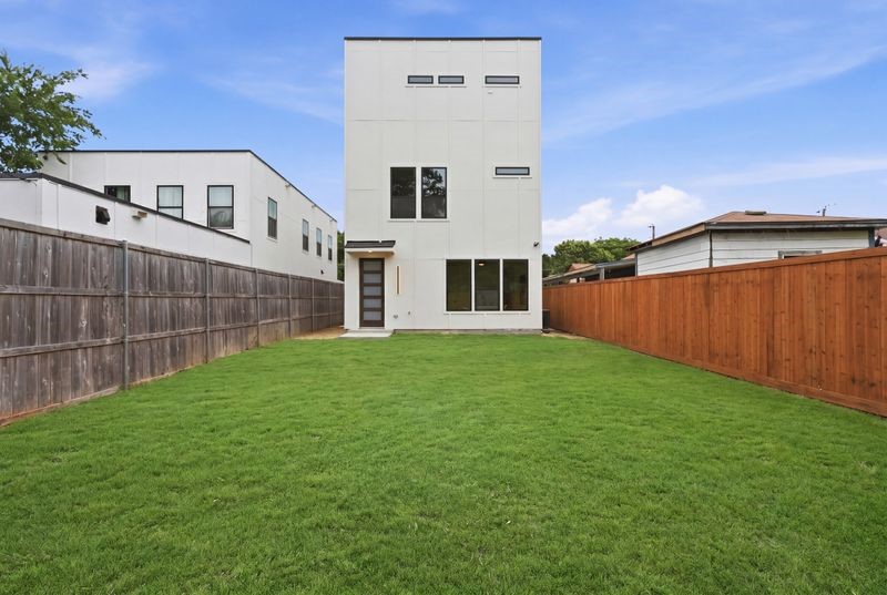 4009 Finis Lane Dallas TX 75212