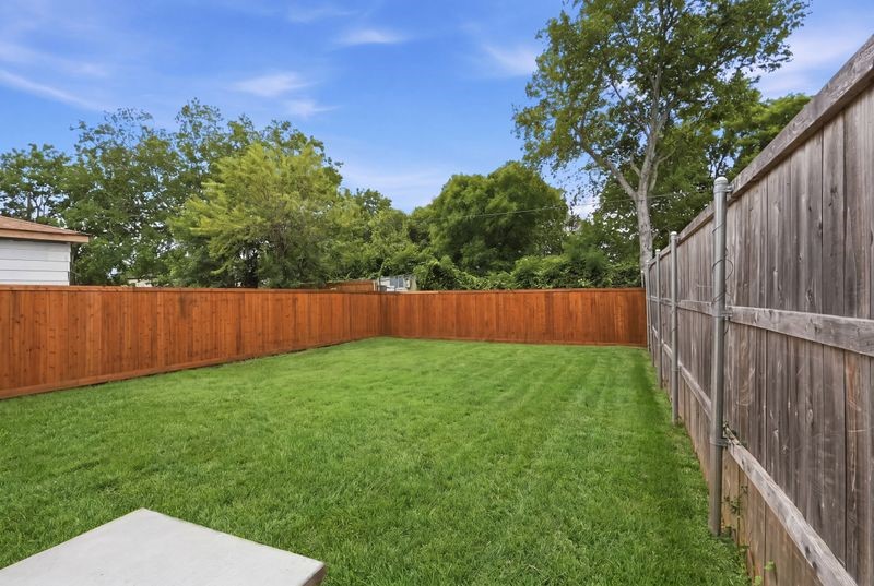 4009 Finis Lane Dallas TX 75212