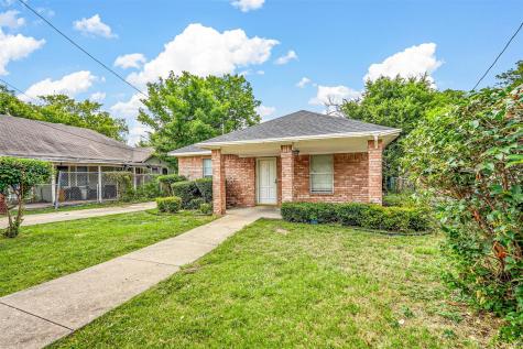 1319 Hudspeth Avenue Dallas TX 75216