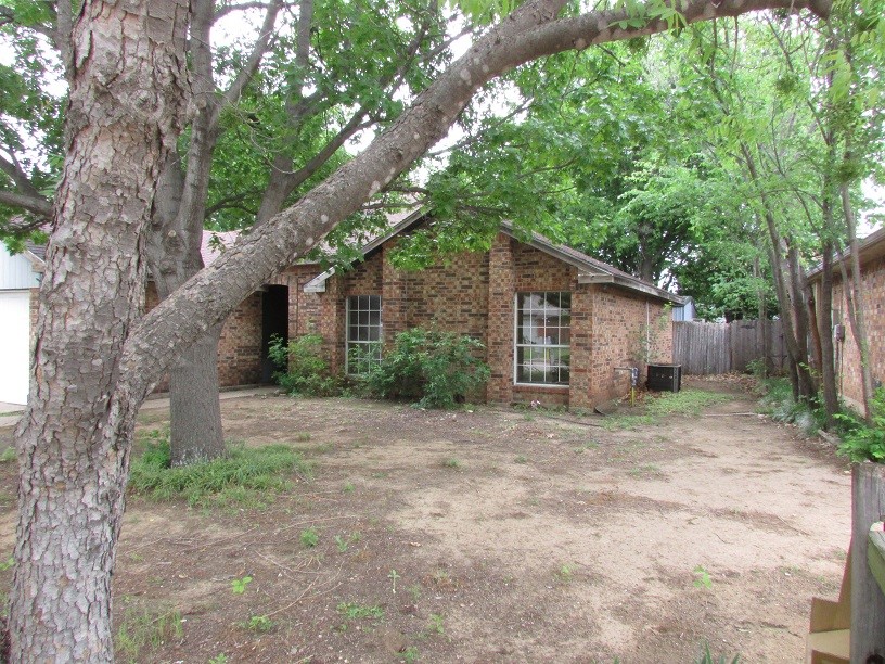 8337 Cloverglen Lane Fort Worth TX 76123