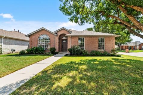 1700 Overland Street Fort Worth TX 76131
