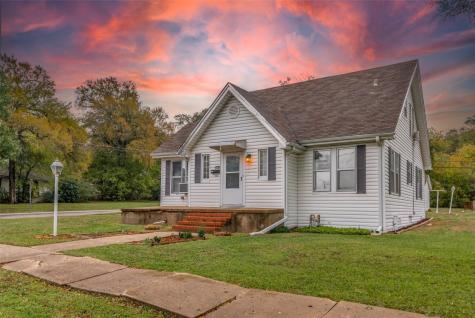 221 N Mckown Avenue Sherman TX 75092