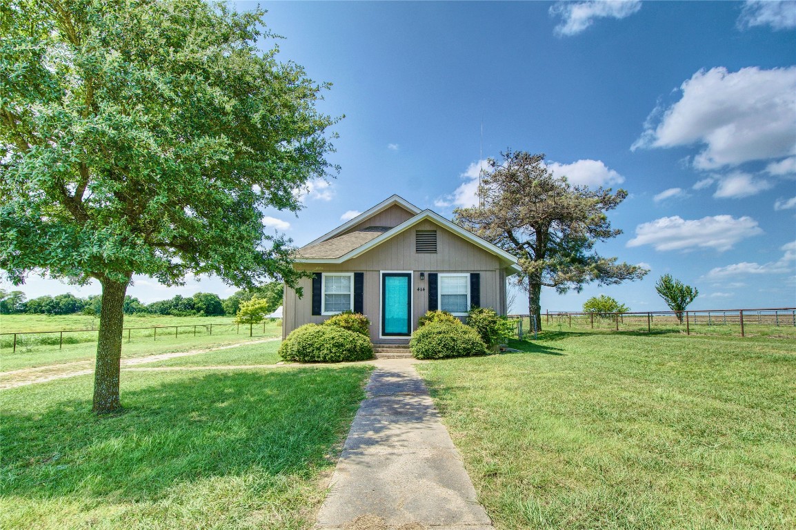 414 Hcr 3138 N Bynum TX 76631