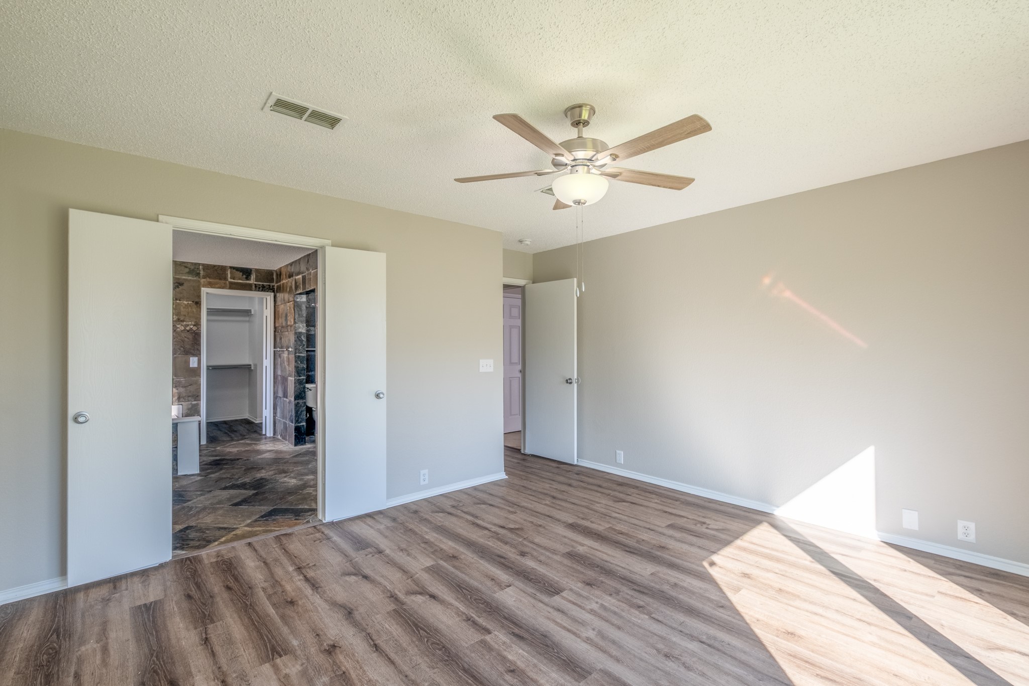 322 Thousand Oaks Drive Lake Dallas TX 75065