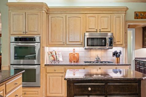 2706 Red Oak Court W Colleyville TX 76034