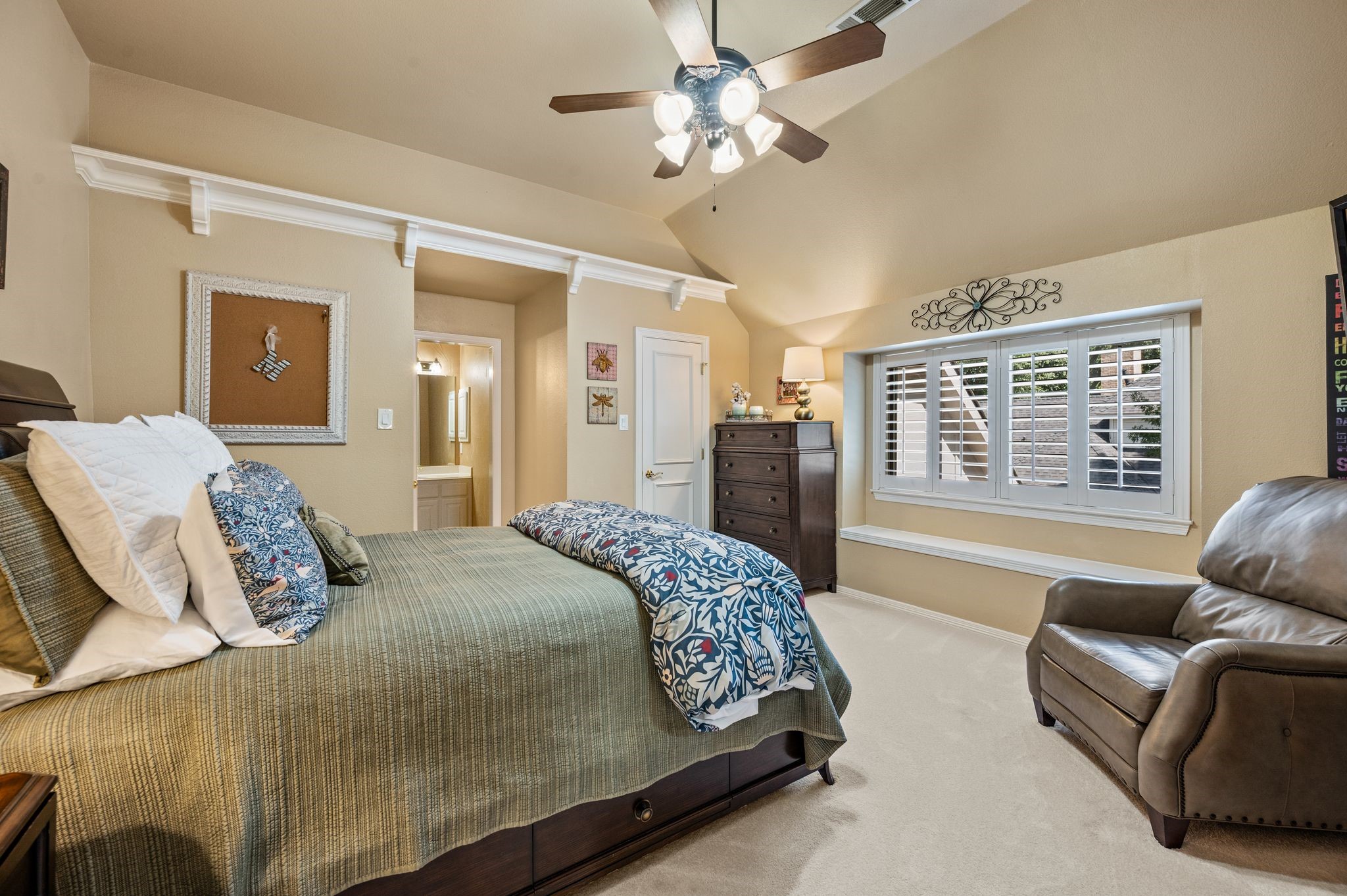 2706 Red Oak Court W Colleyville TX 76034