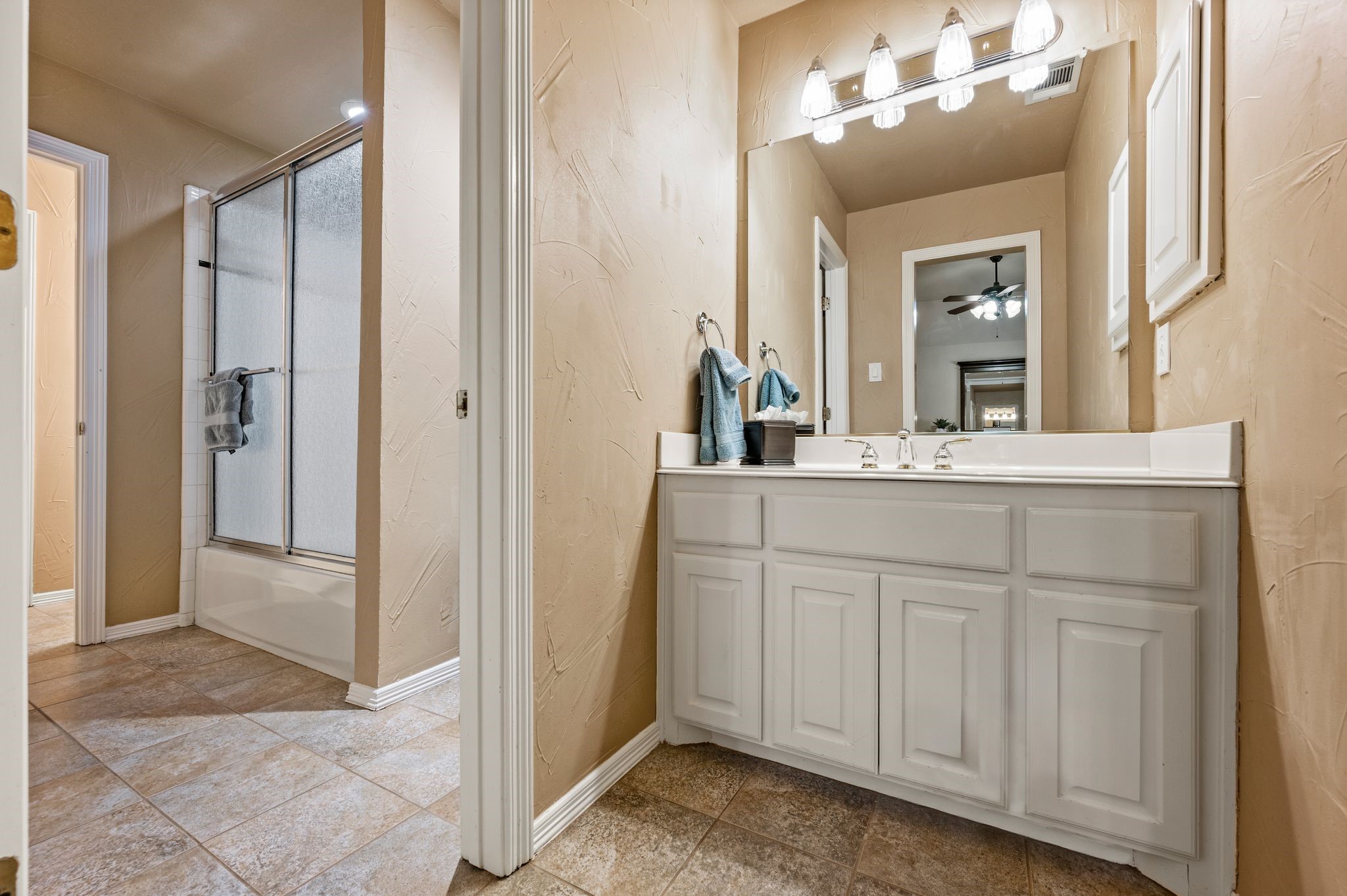 2706 Red Oak Court W Colleyville TX 76034
