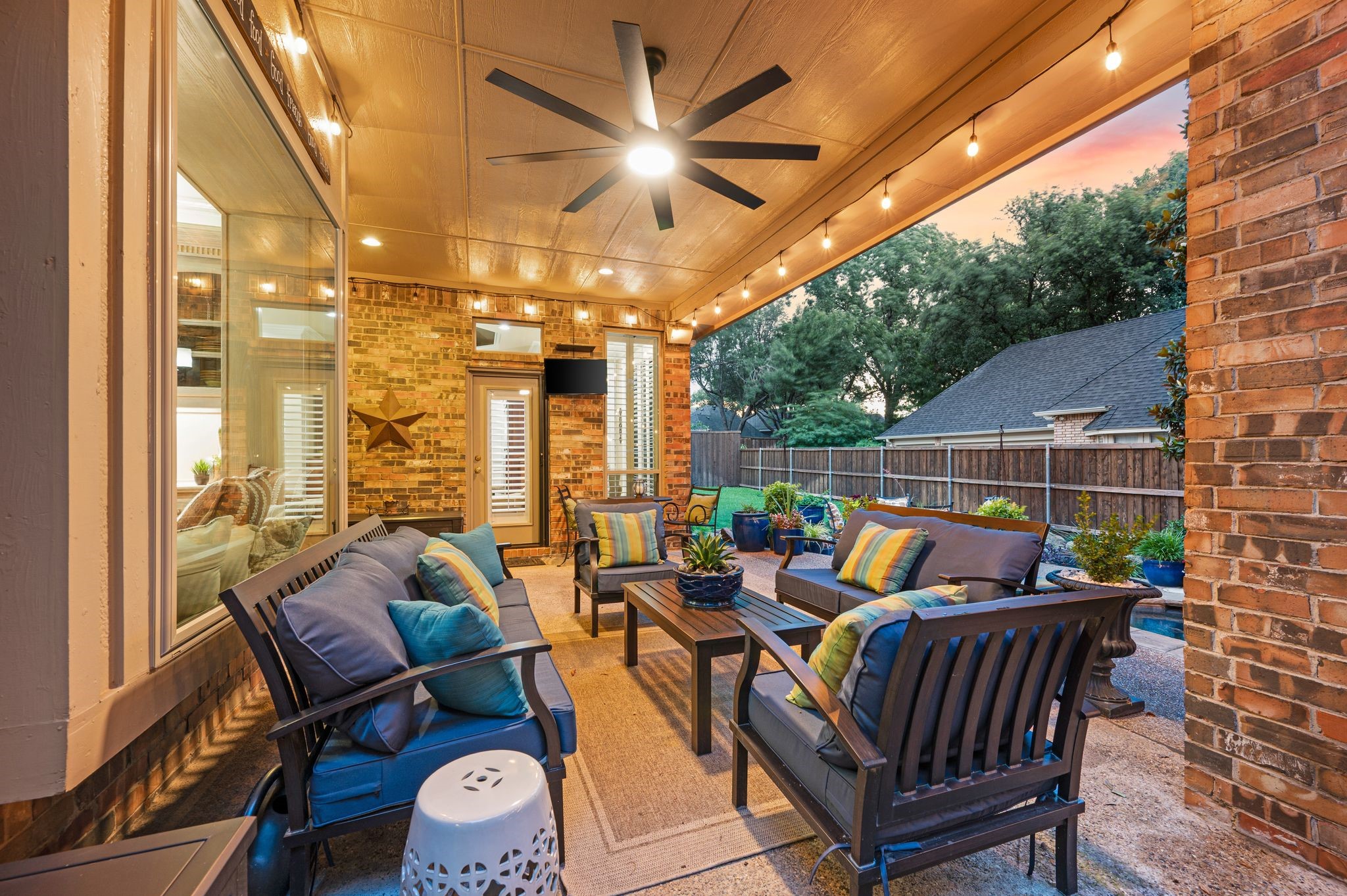 2706 Red Oak Court W Colleyville TX 76034