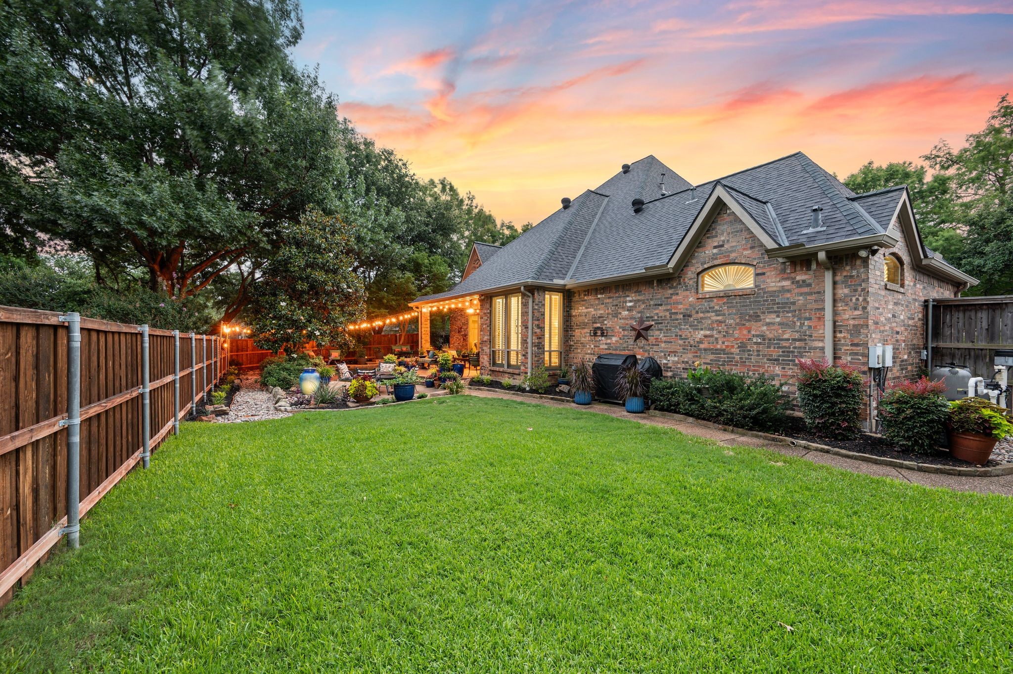 2706 Red Oak Court W Colleyville TX 76034