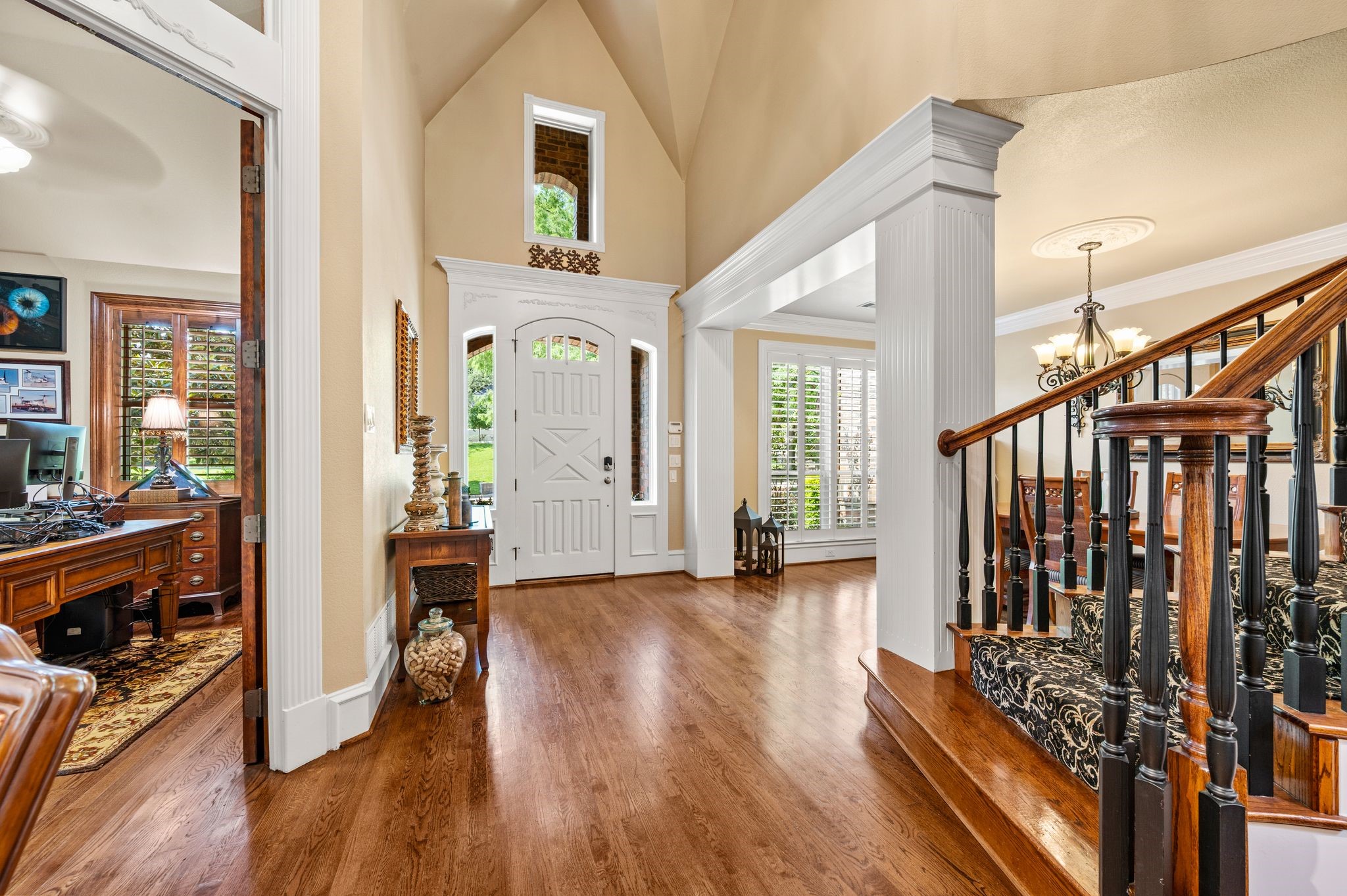 2706 Red Oak Court W Colleyville TX 76034
