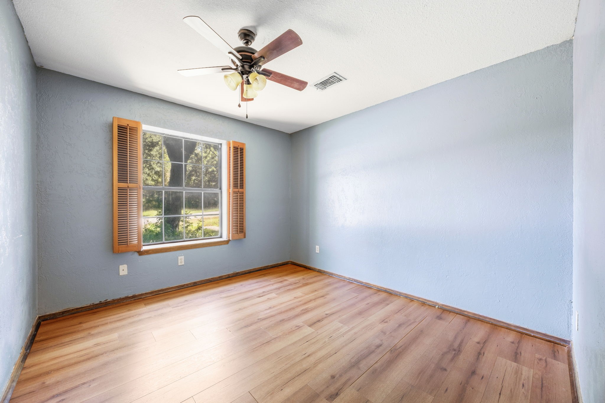 612 Doaks Drive Runaway Bay TX 76426