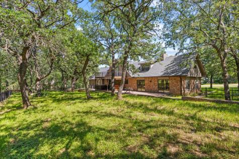 612 Doaks Drive Runaway Bay TX 76426