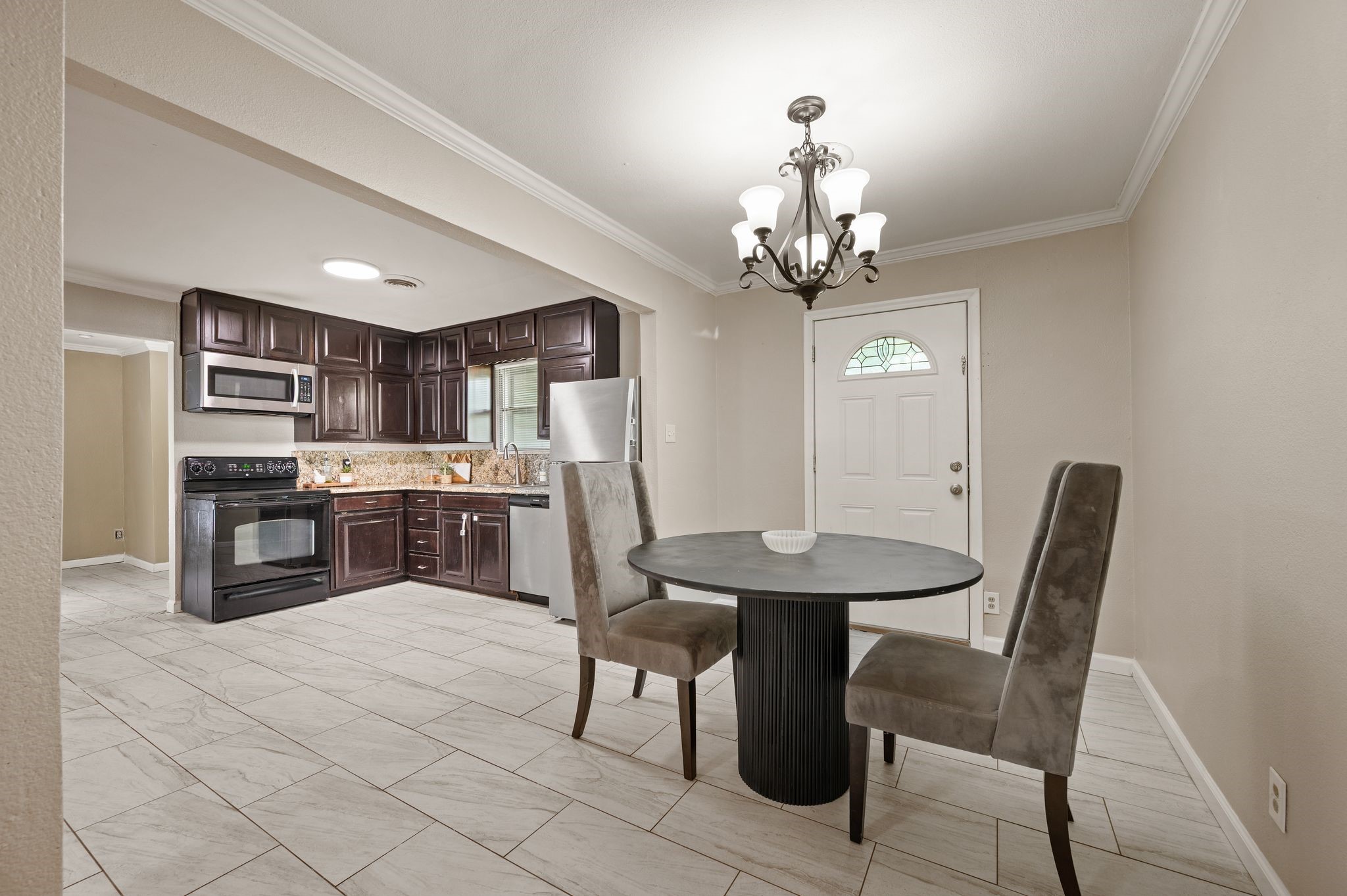 3154 Chamness Court Haltom City TX 76117
