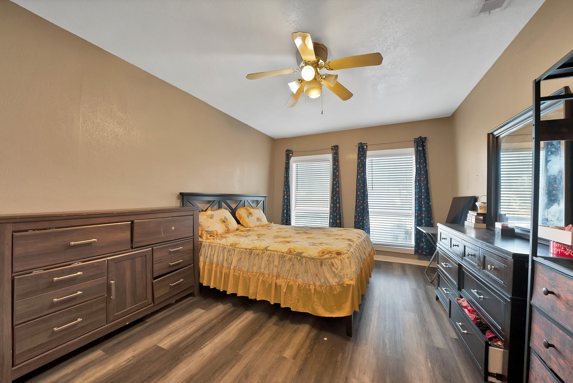 1801 Rayburn Avenue Mesquite TX 75149