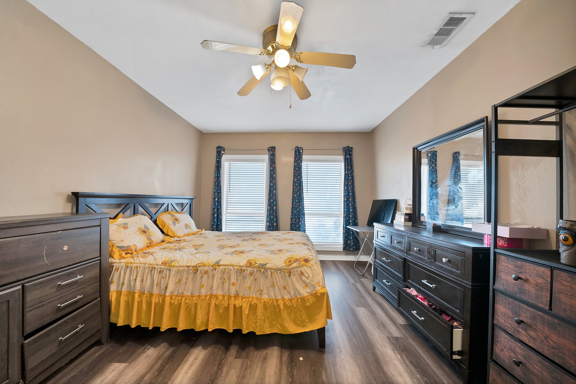 1801 Rayburn Avenue Mesquite TX 75149