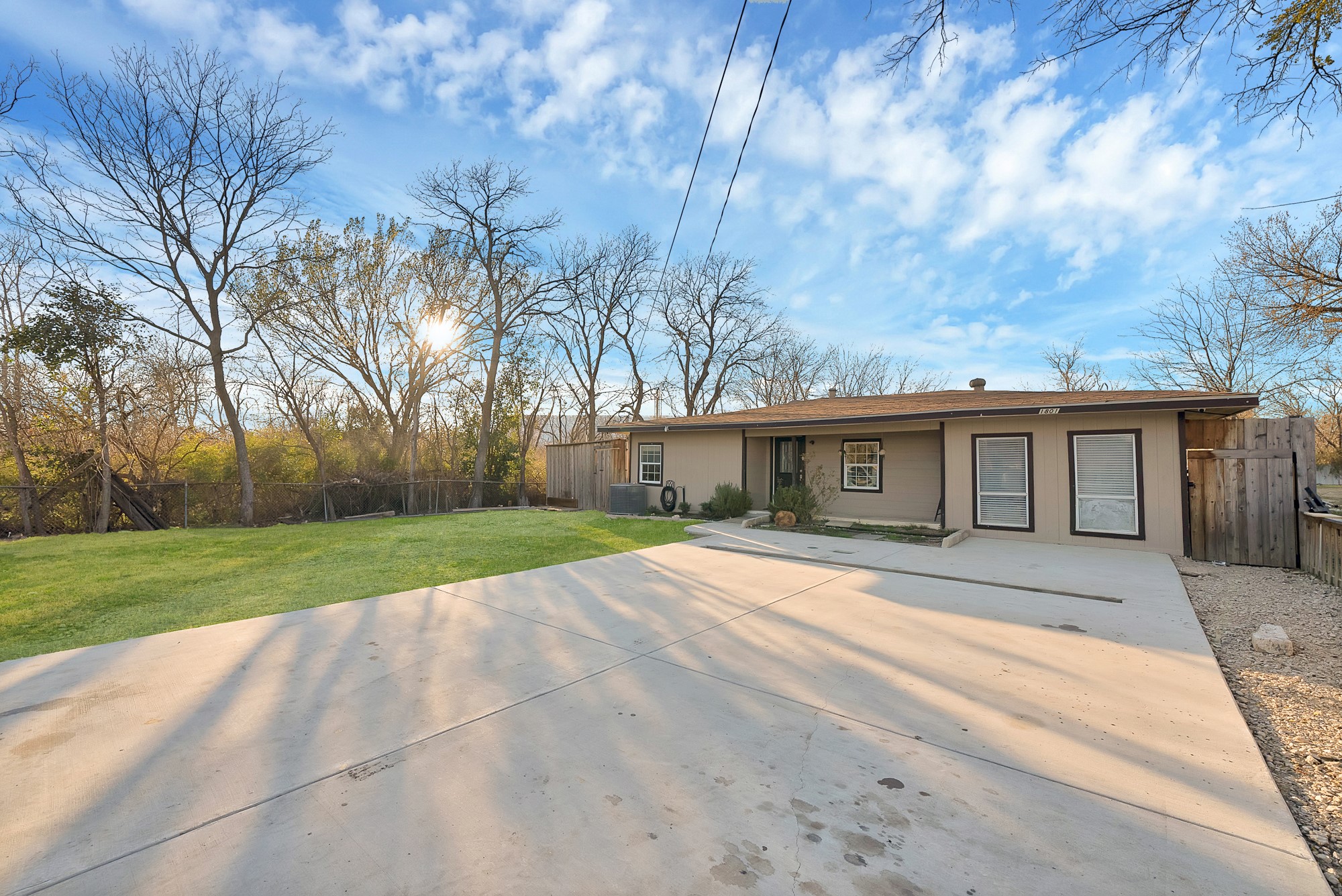 1801 Rayburn Avenue Mesquite TX 75149
