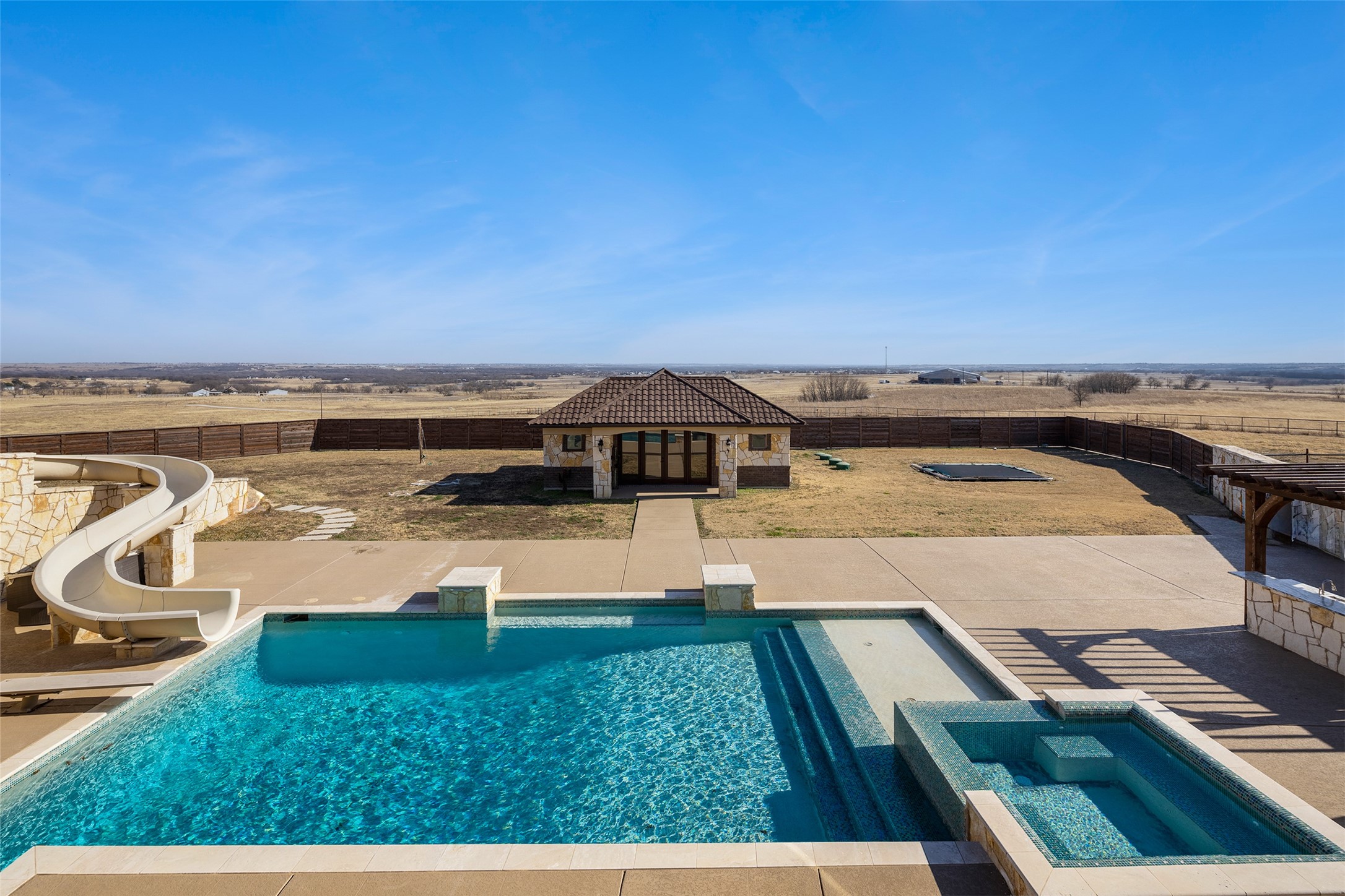 353 County Road 2510 Decatur TX 76234