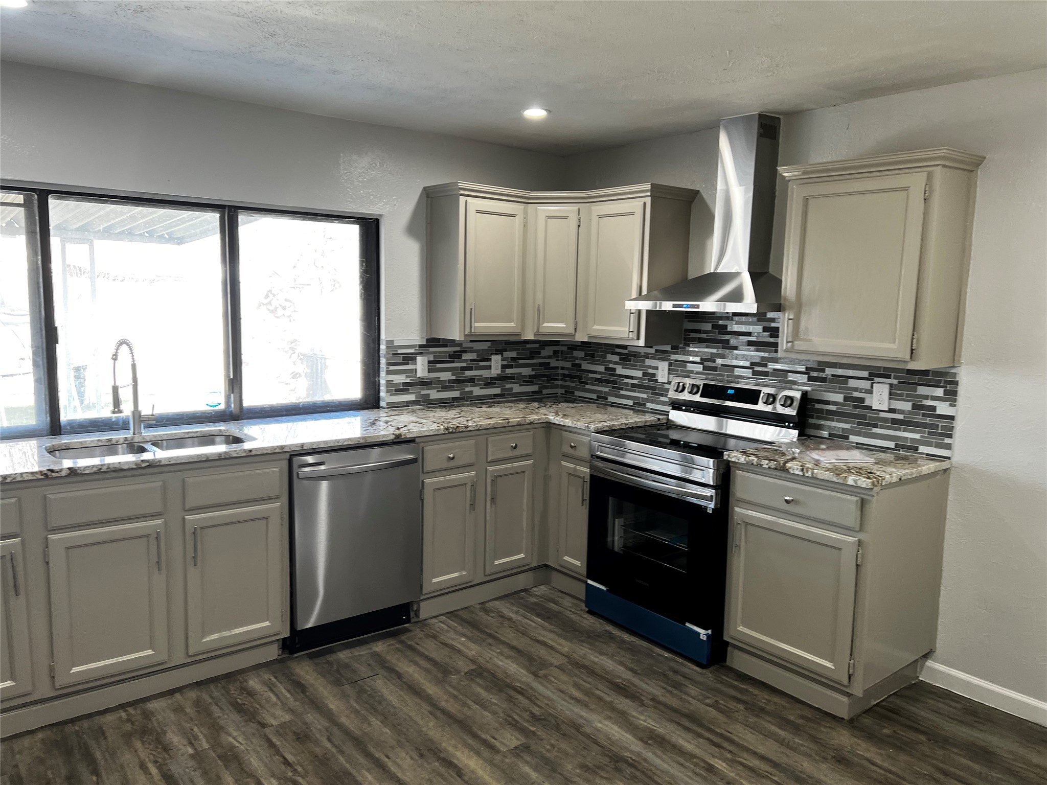 8909 High Plain Lane Dallas TX 75249