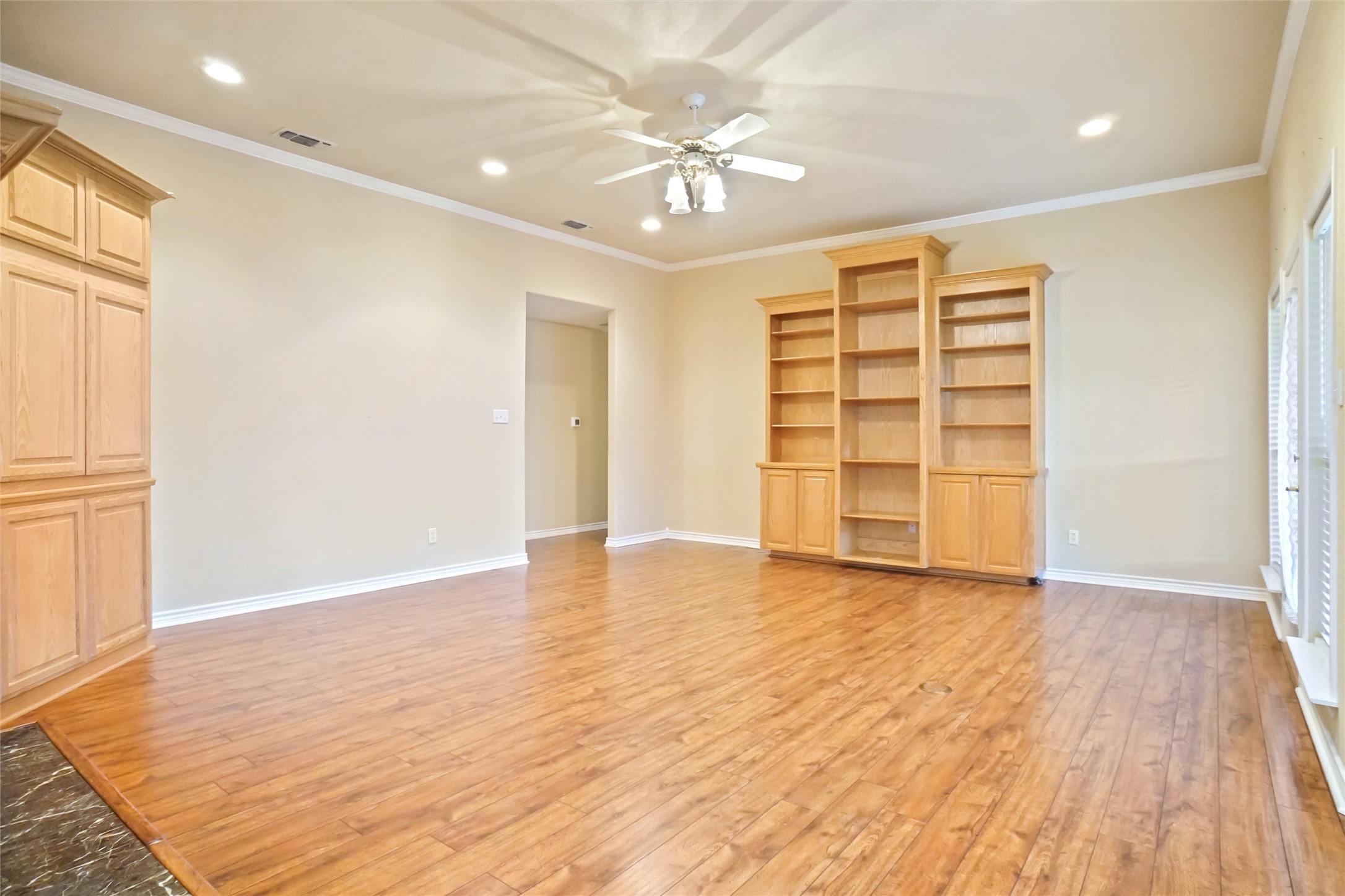 424 Half Moon Way Runaway Bay TX 76426