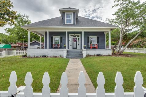 902 S Waco Street Weatherford TX 76086
