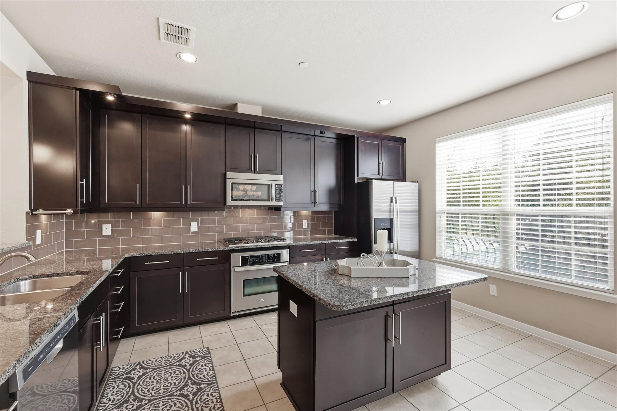 3941 Asbury Lane Addison TX 75001