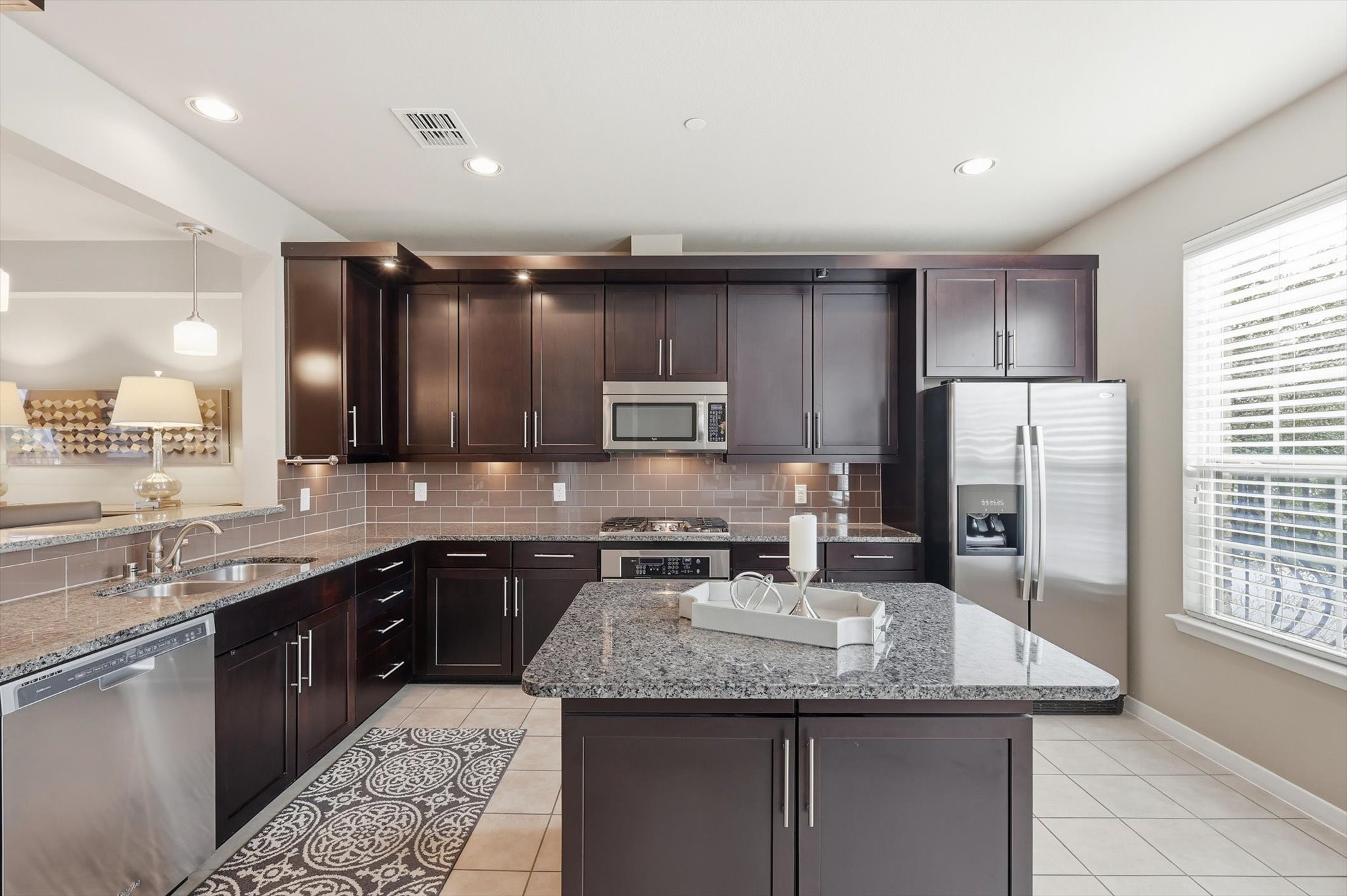 3941 Asbury Lane Addison TX 75001