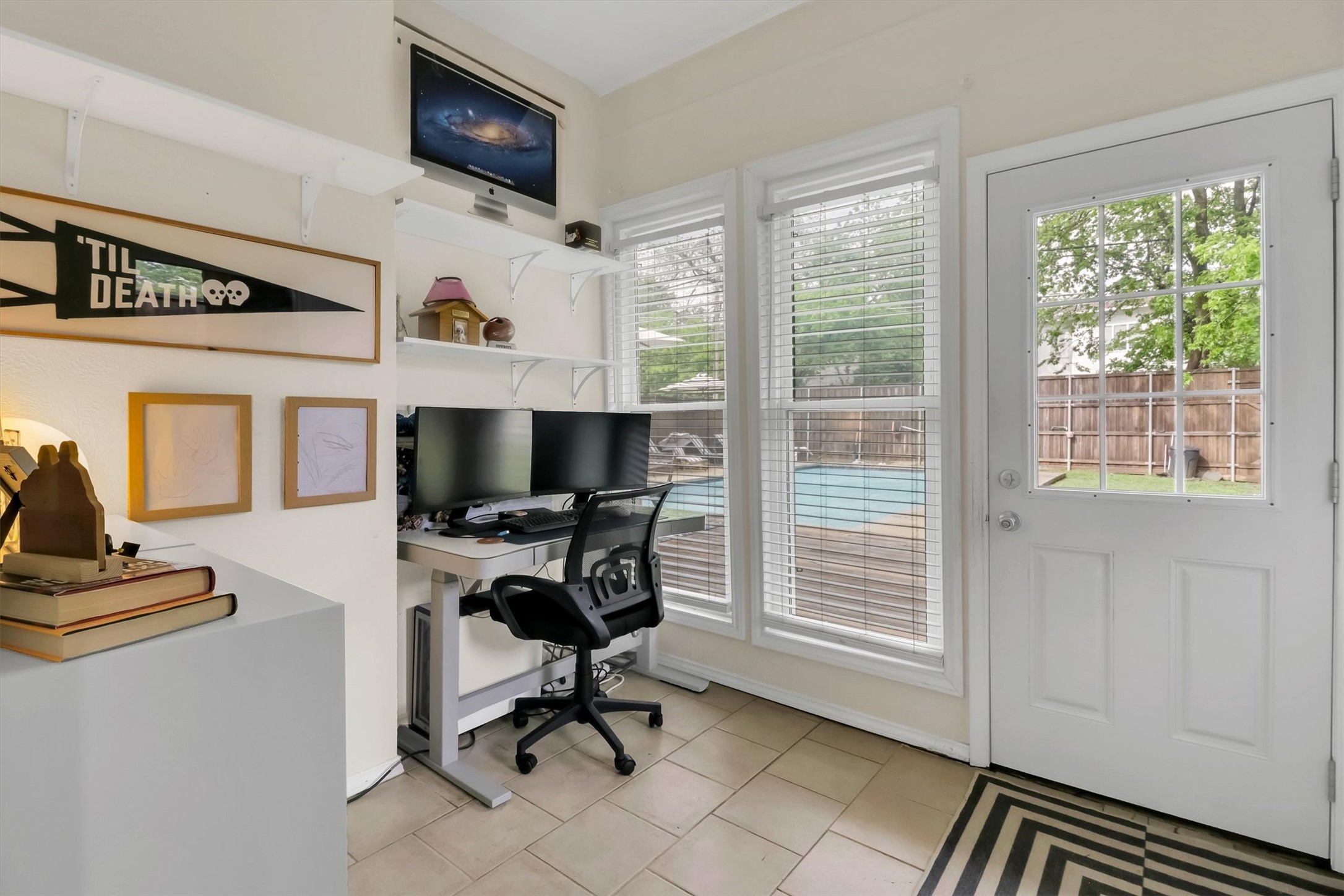 307 N Edgefield Avenue Dallas TX 75208