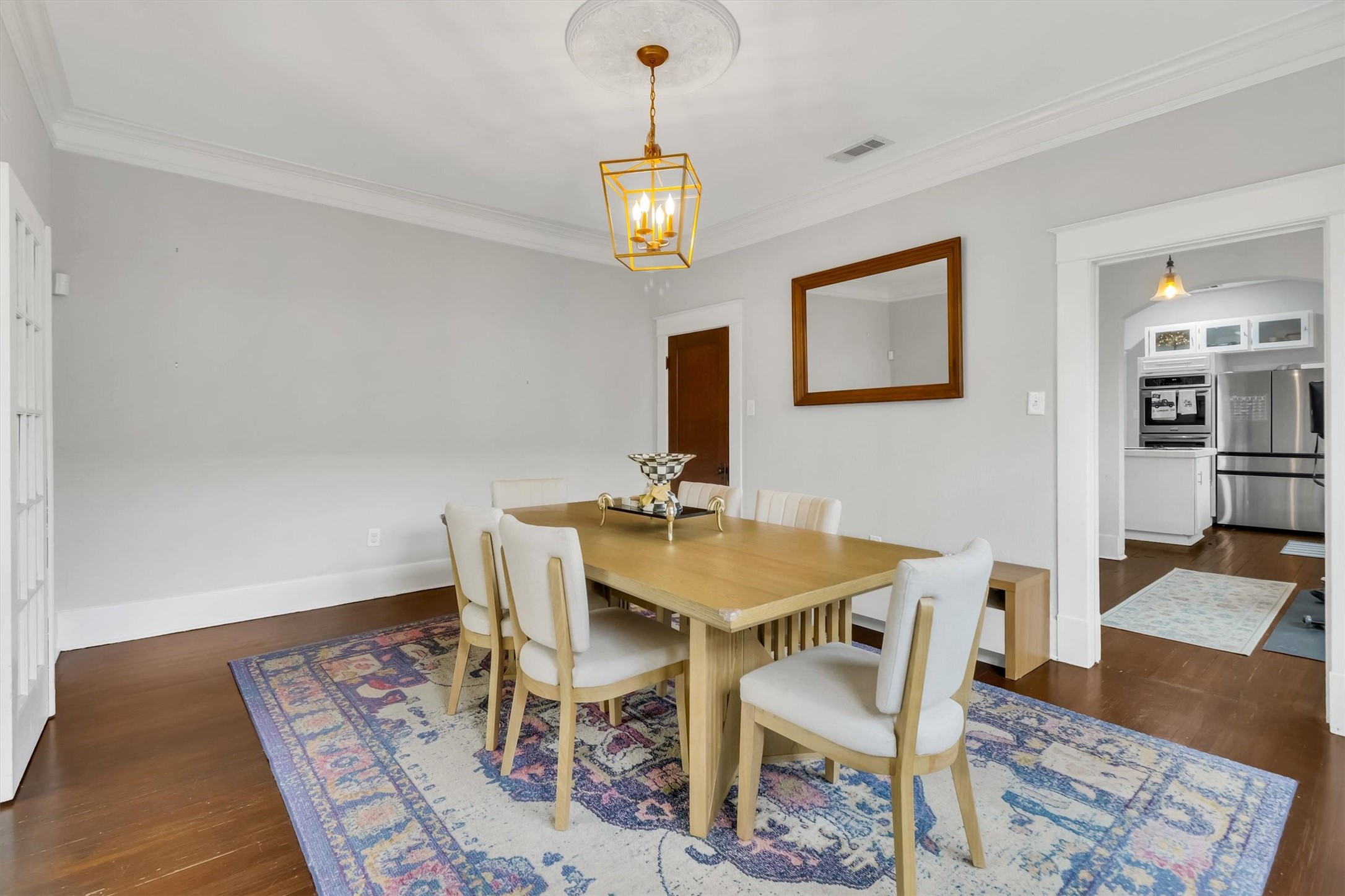 307 N Edgefield Avenue Dallas TX 75208