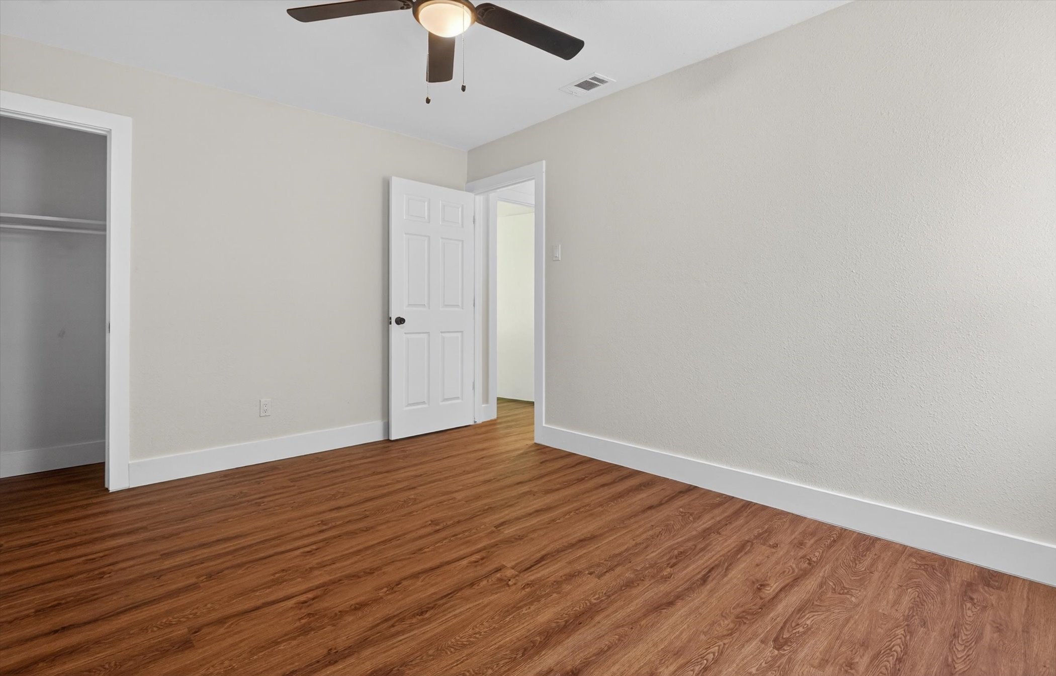12415 Kleberg Road Dallas TX 75253