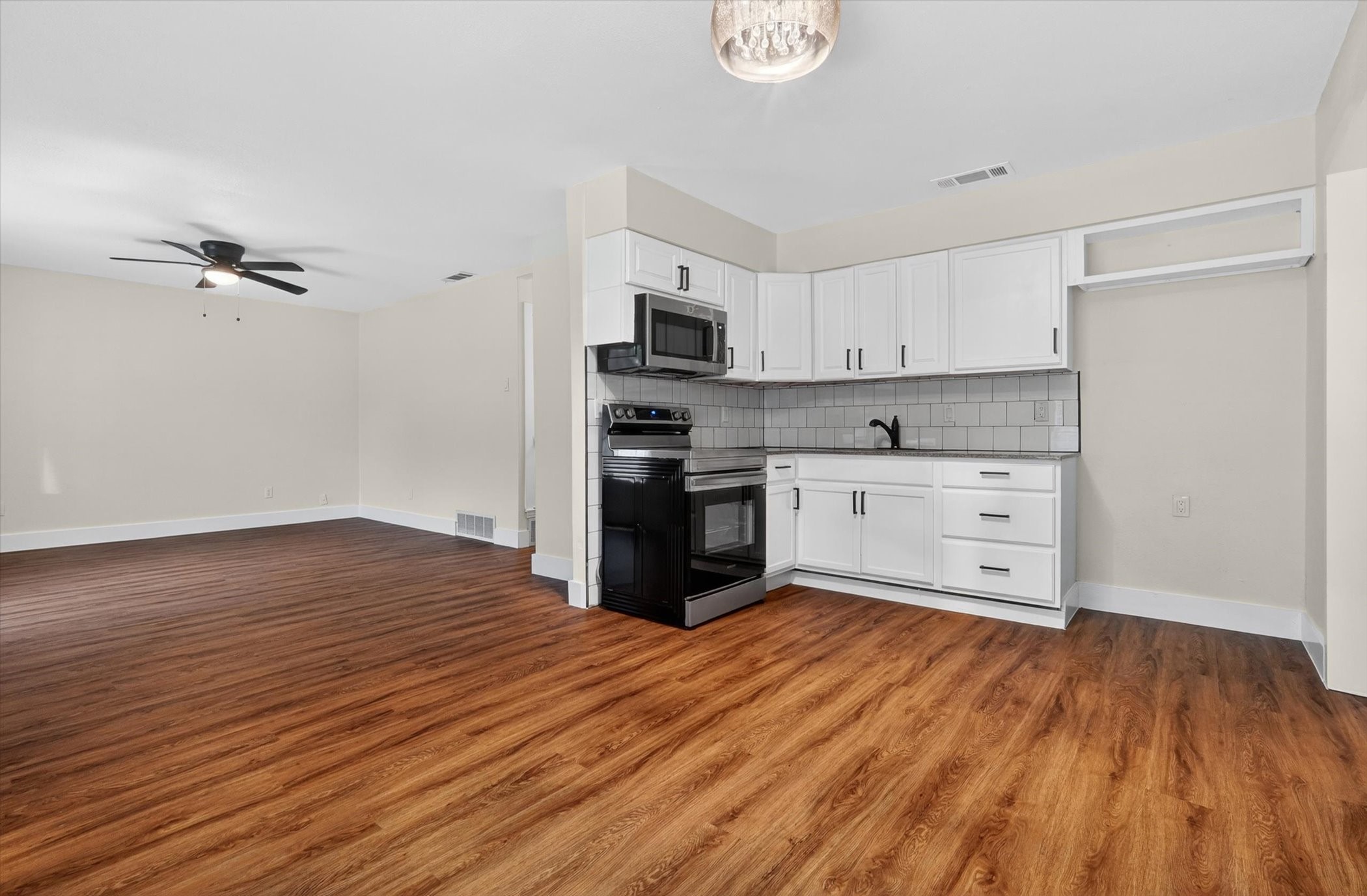 12415 Kleberg Road Dallas TX 75253